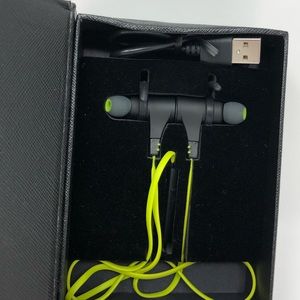 Bluetooth earphones